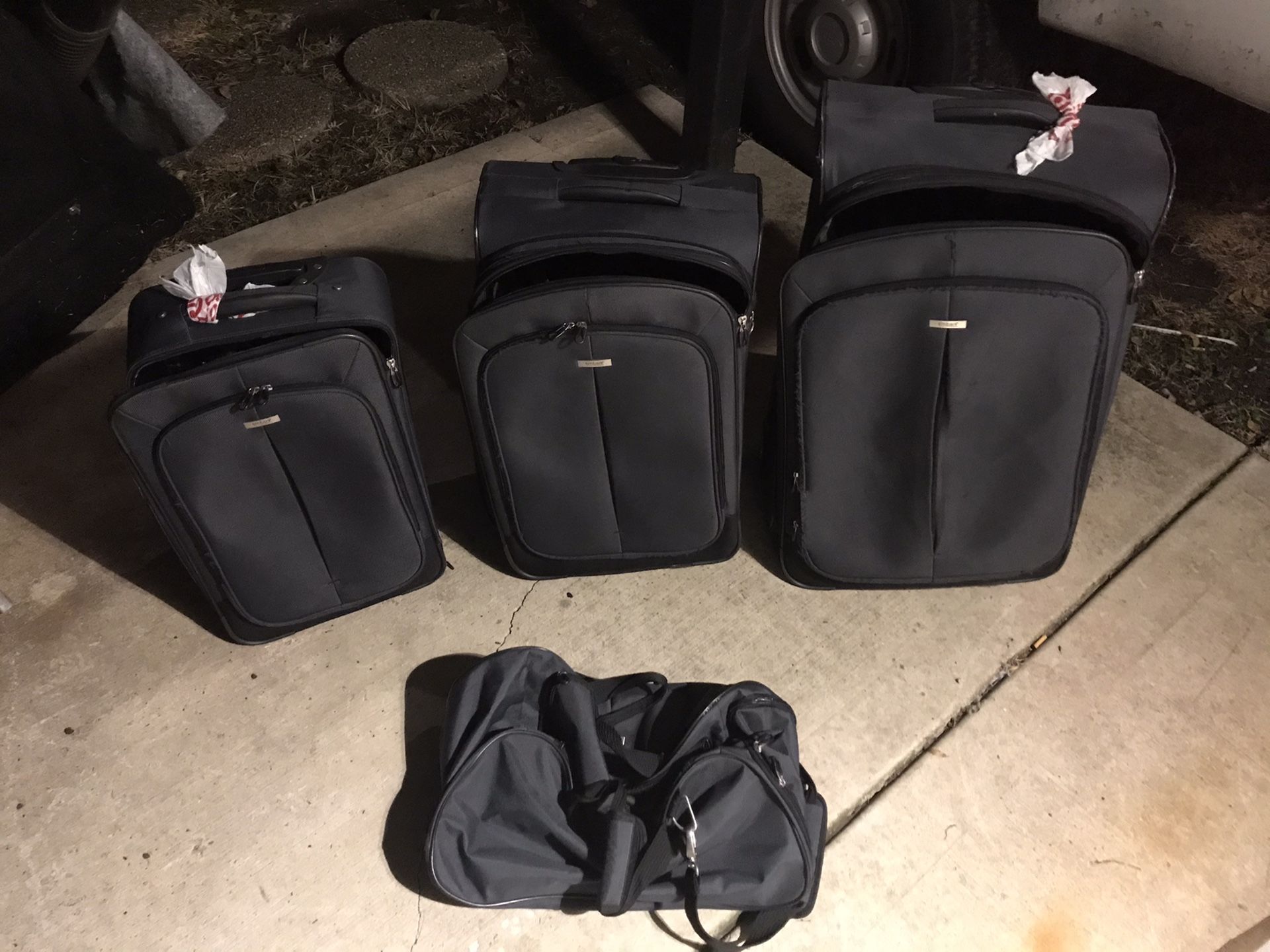 EMBARK LUGGAGE SET SUIT CASE TRAVEL BAGS