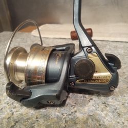 VINTAGE DAIWA REGAL -X  2000T  SPINNING REEL ..BALL BEARINGS