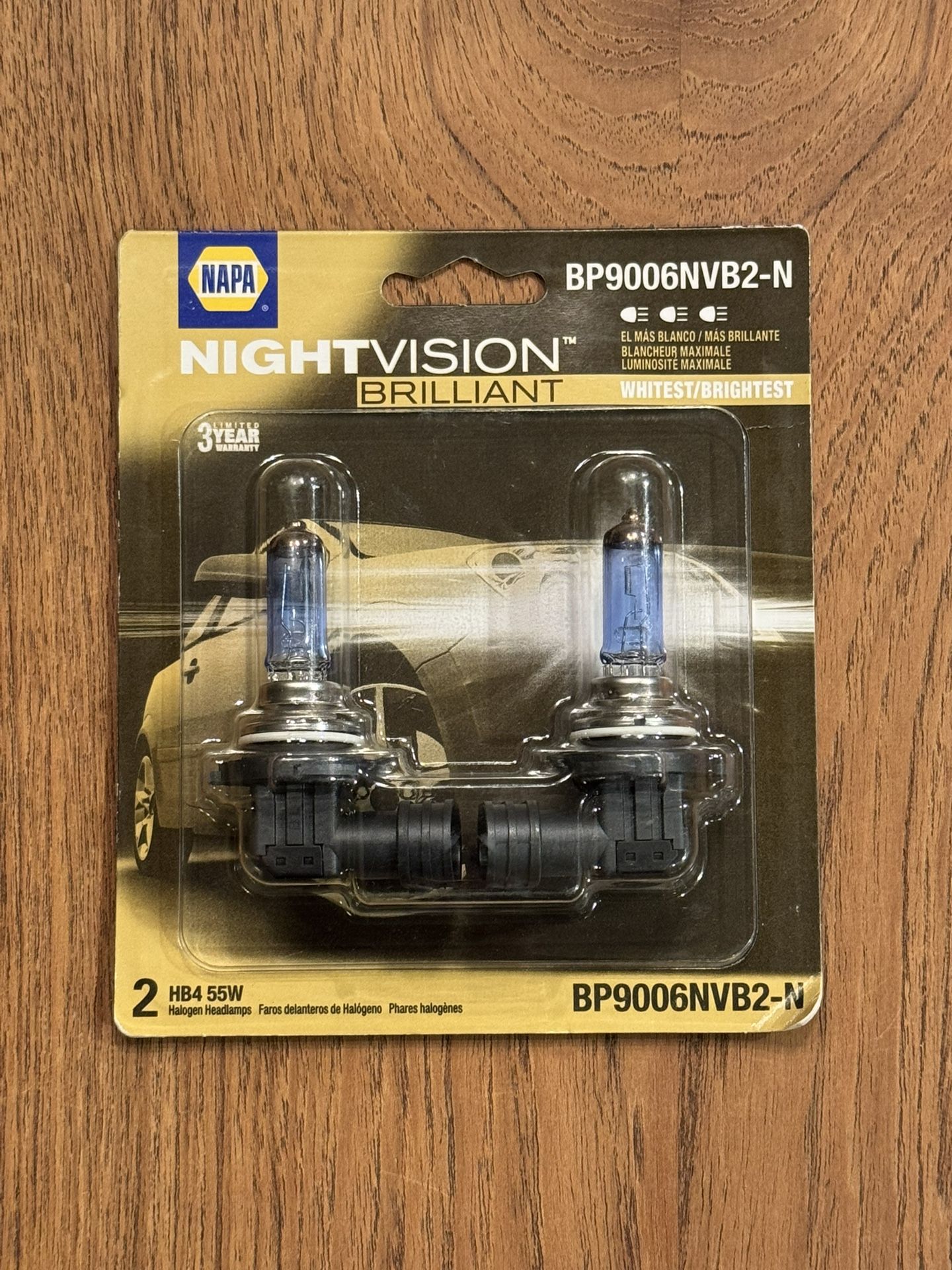 NAPA Automobile Lamps BP9006NVB2-N Halogen Headlamps *NEW*