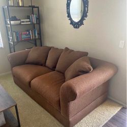 Clean & Comfortable – $240 OBO Can Deliver