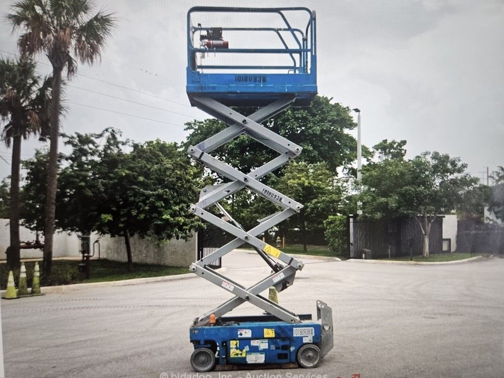2016 Genie GS-1930 19' ELWCTRIC SCISSORLIFT
