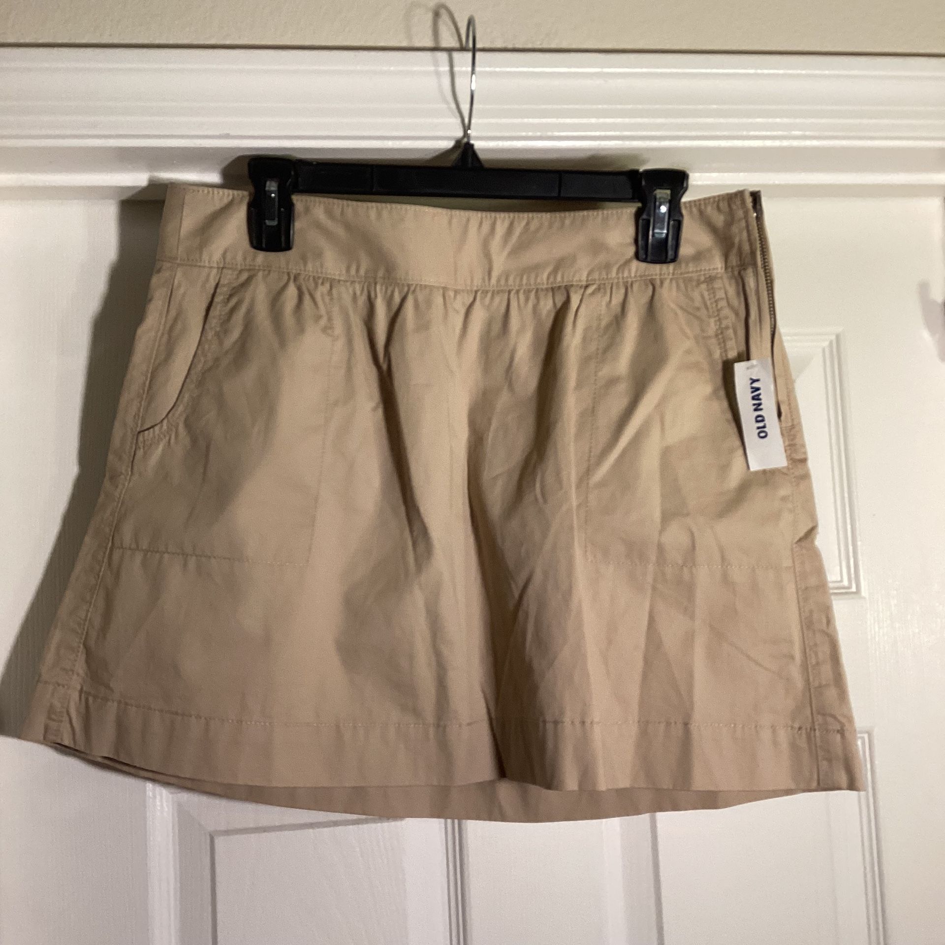 ⭐️NEW⭐️ OLD NAVY KHAKI SKIRT WITH POCKETS WOMENS SIZE 6