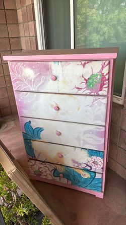 Dresser