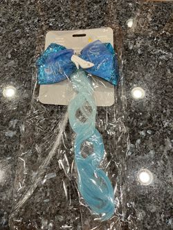 Disney Parks Light-Up Bow Cinderella Slipper Hair clip Accessory.  With on and off switch.  Brand new in Original packaging.