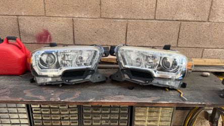 2018 Tacoma OEM Headlights 3rd Gen Tacoma