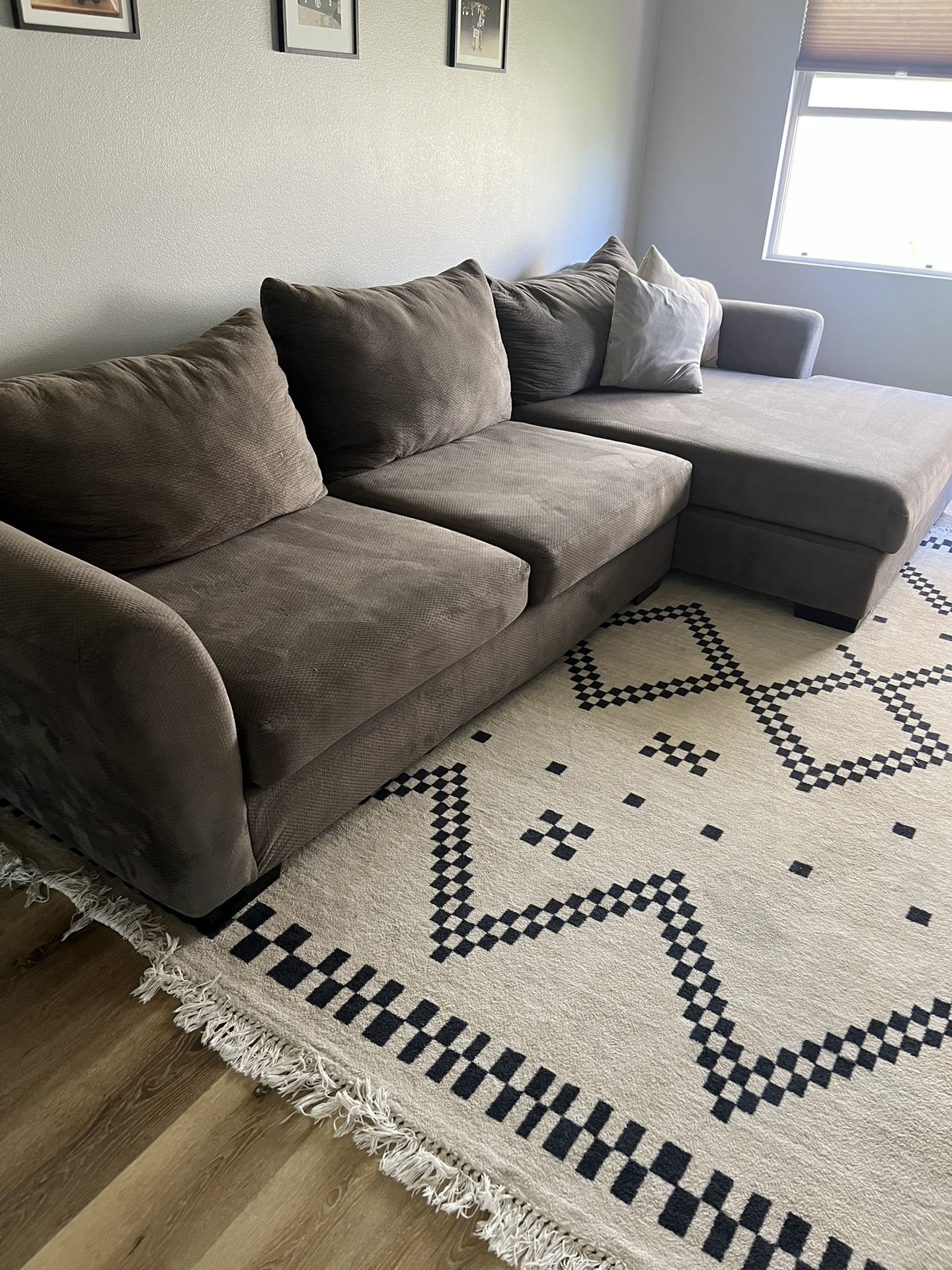 Sectional couch