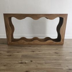 TV Stand/Entertainment Center 