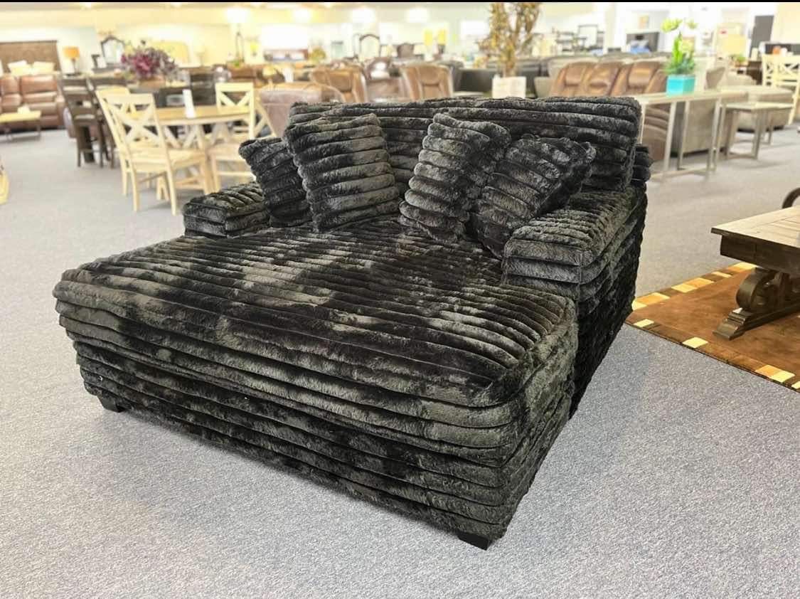 Oversized Lounge Chair
