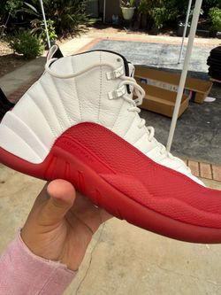 Jordan 12 cherry size 10.5