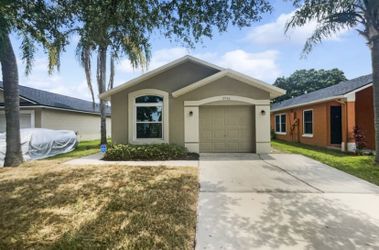 Stunning Family House Available For Sale