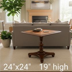 Can Deliver Ornate Vintage Pedestal Side Table – 24"x24", 19" High – Elegance Meets Versatility