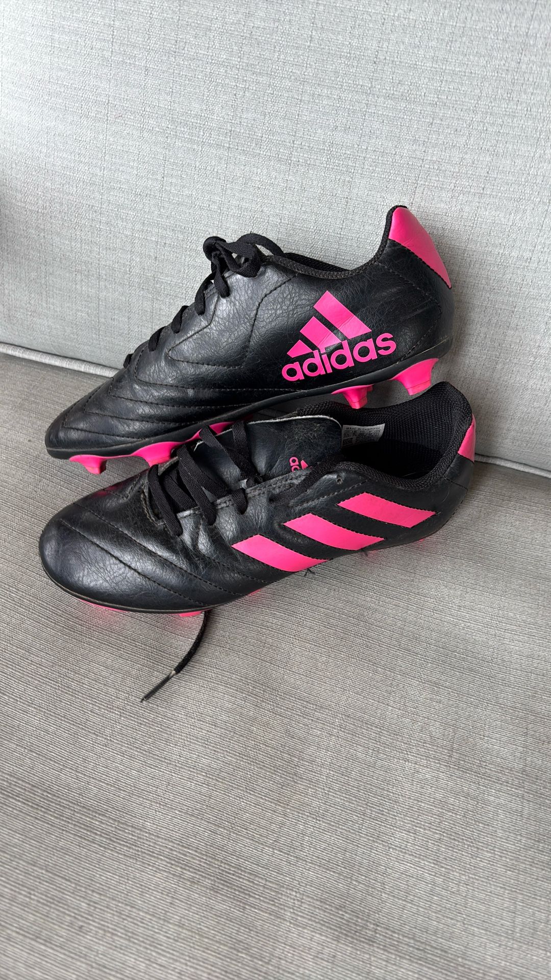 Girls Adidas Soccer Cleats - Size 5.5