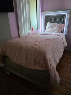 Twin bed with light