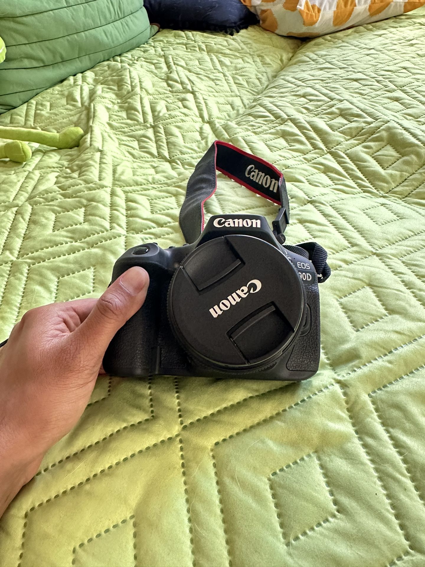 Canon EOS 90D