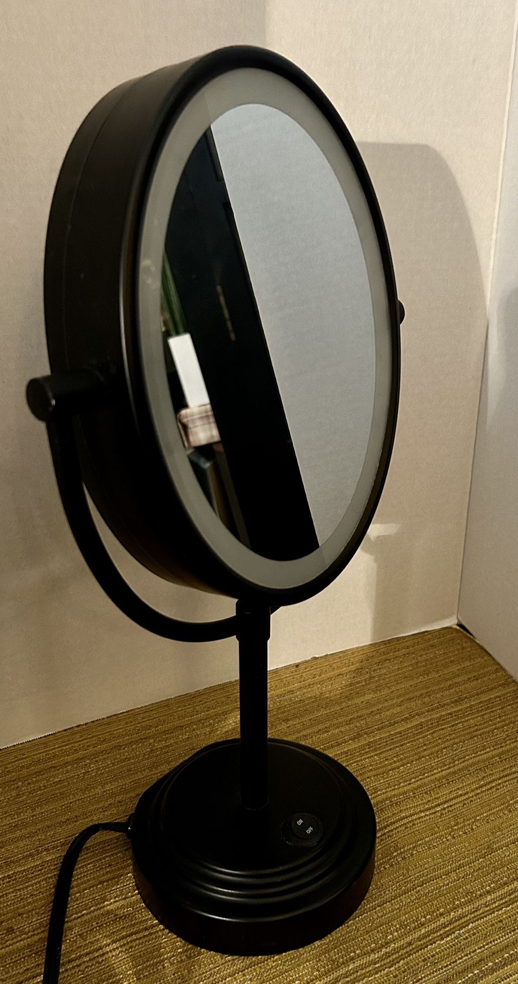 Nice Double Sided Makeup Mirror