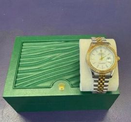Men’s luxury watch