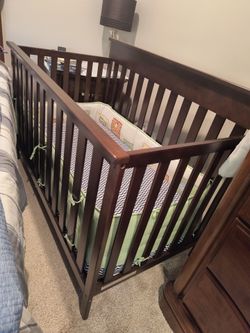 Crib, sheets, protector, mattress all ready to go