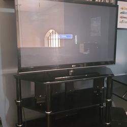 LG 50" Plasma TV w/remote