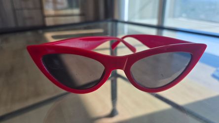 Red cat eye sunglasses