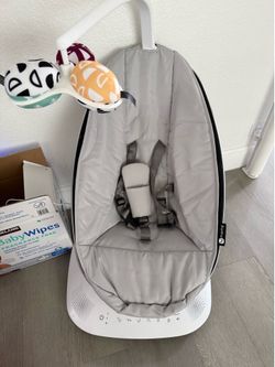 4 Moms Motion Swing