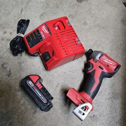 Milwaukee M18 Drill 