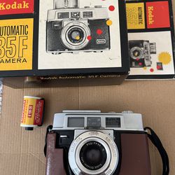 Vintage Kodak Camera Please Read