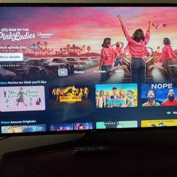 Hisense 40 Inches Smart TV With Remote And Stands 
