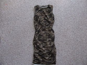 Women's Fate Midi Dress Green Camouflage Sleeveless Bodycon Size Small