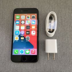 iPhone 7 - UNLOCKED - Like New  