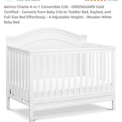 daVinci Charlie 4-in-1 Convertible Crib - GREENGUARD Gold Certified - Converts from Baby Crib to Toddler Bed, Daybed, and Full-Size Bed Effortlessly -