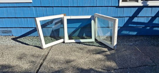 Vinyl Windows 34x30 Picture