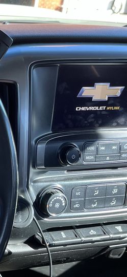14-18 Gmc sierra, chevy silverado radio Display with control panel