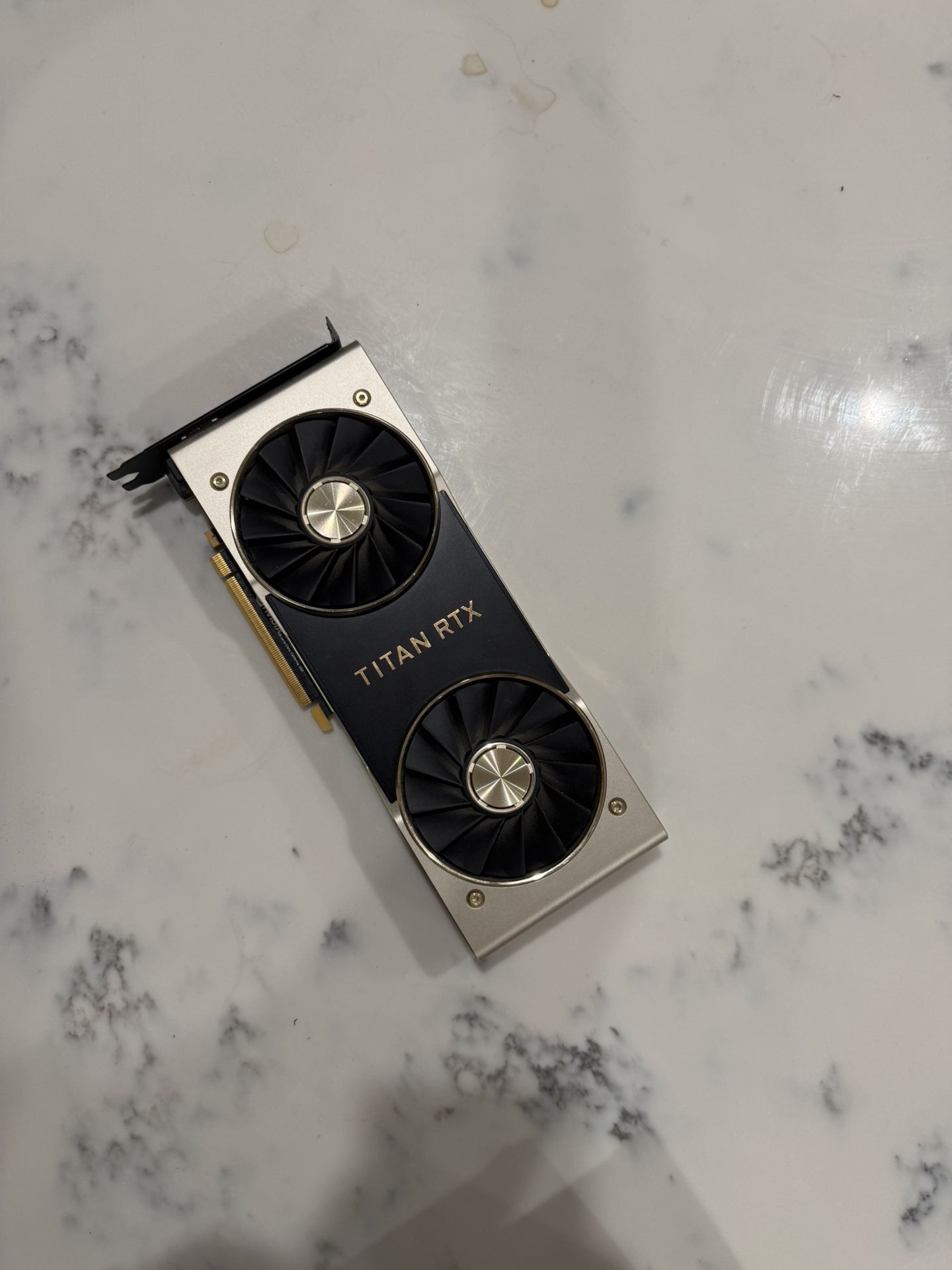 🖥️ NVIDIA Titan RTX 24GB GDDR6 GPU – Powerhouse for AI, 3D, and Gaming 💥