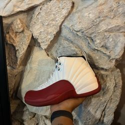 Jordan 12 Cherry Sz 9.5