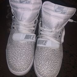 Nike Jordan’s Size 10.5