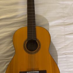 Yamaha CG-101 Guitar 