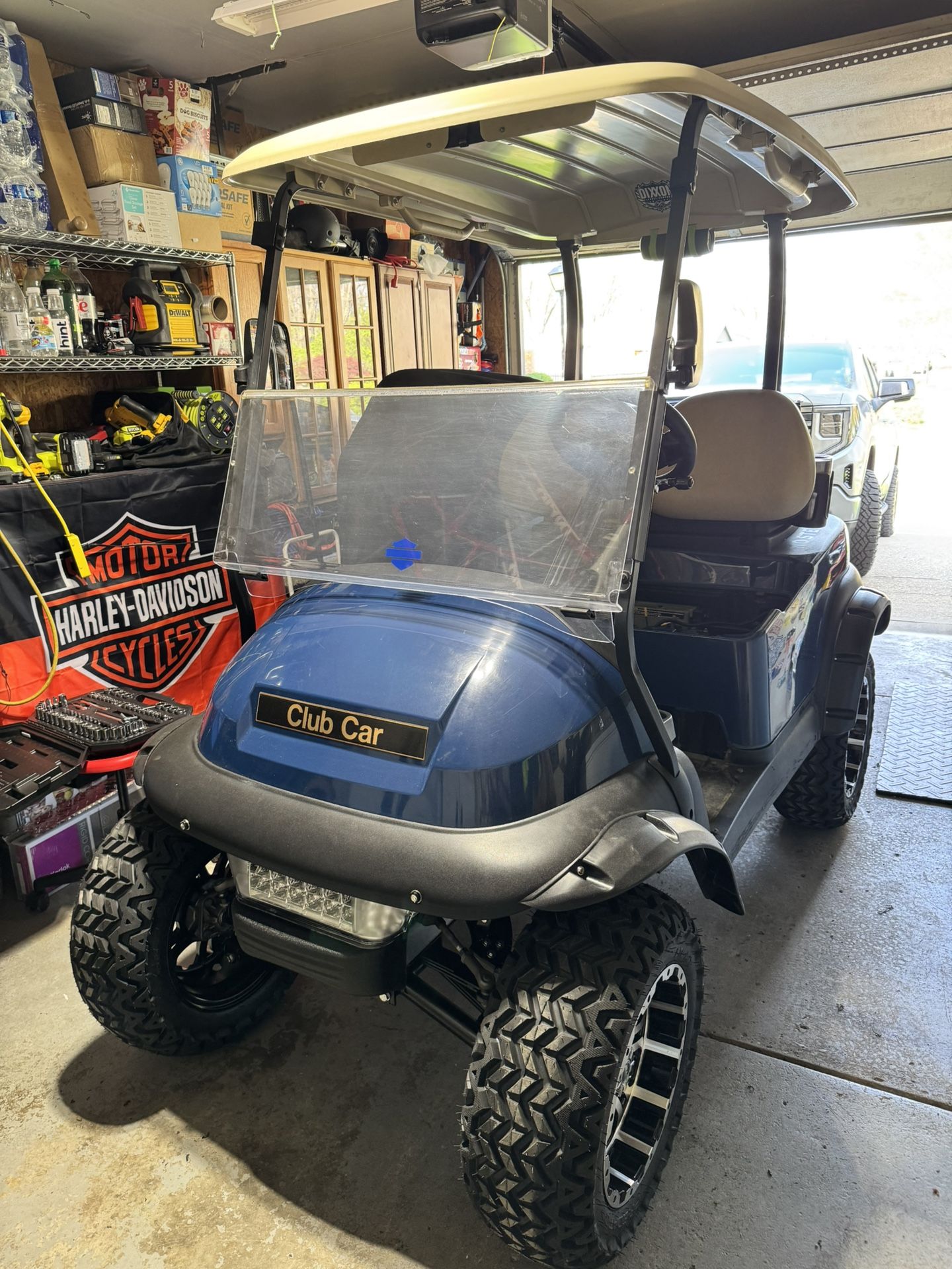 2014 Club Car Precident 