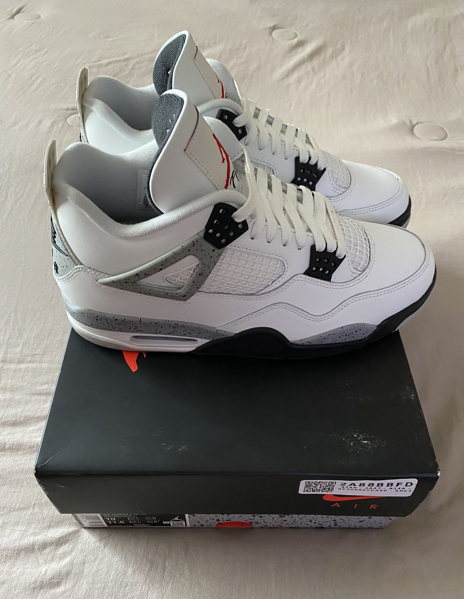 Air Jordan 4 White Cement