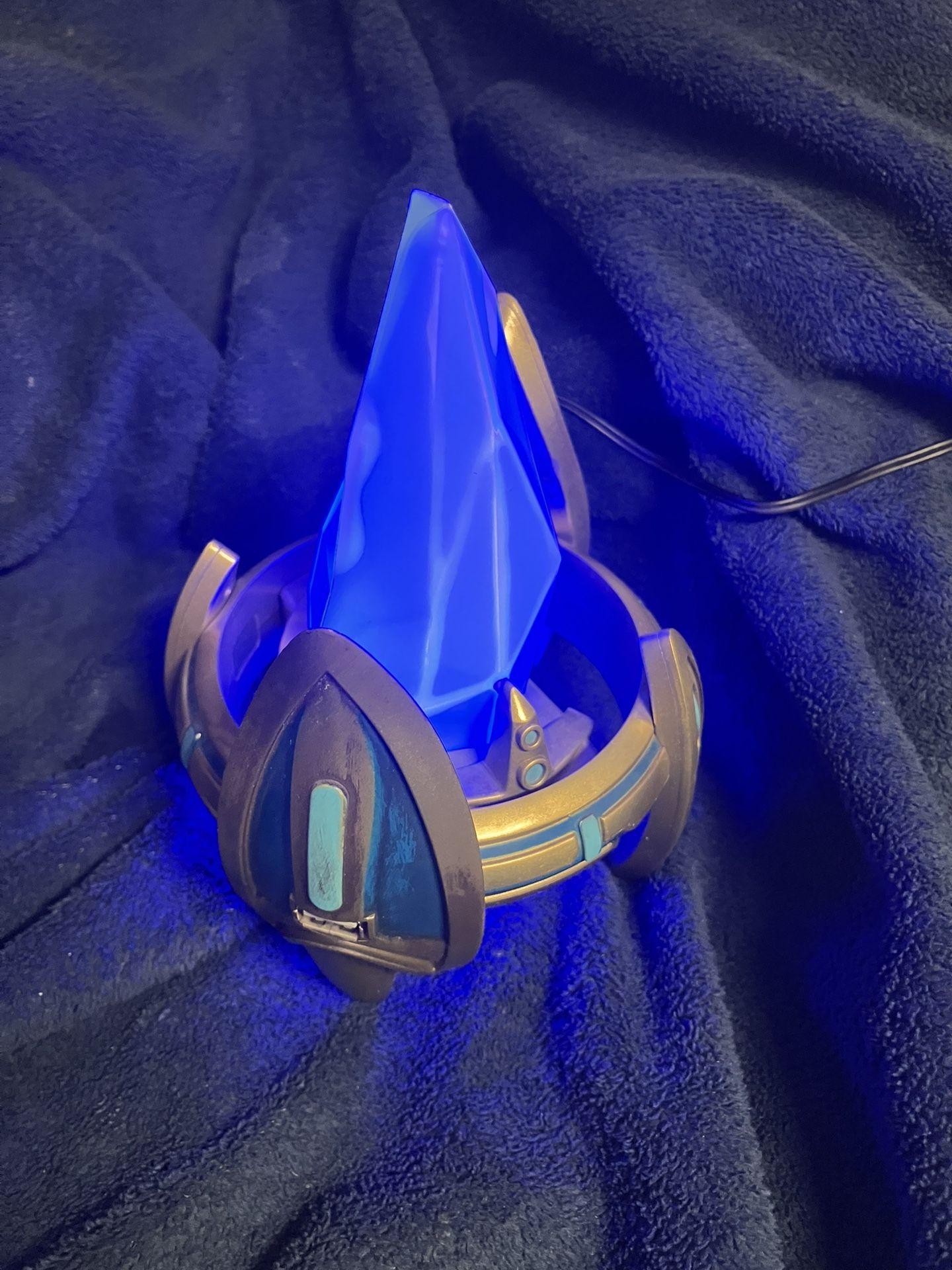 StarCraft usb Protoss pylon power charger Station light