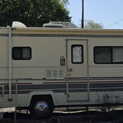 1988 FORD ECONOLINE HONEY RV