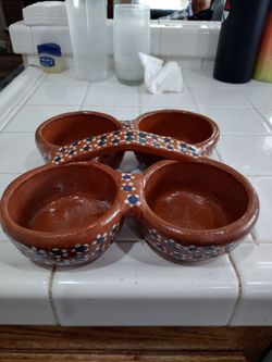 Salsero de Barro 4 sections bowls