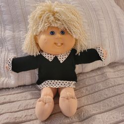 Cabbage Patch Doll. Excellent Condition. 