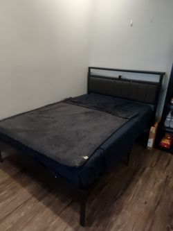 Queen Bed Mattress & Frame & Under Slider Bed Cubbies