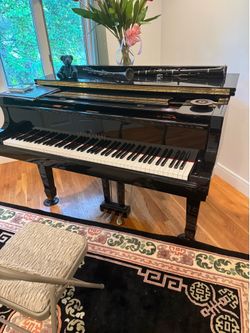 Young Chang 5’ Baby Grand Piano