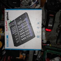 12 CHANNEL COMPACT MIXER