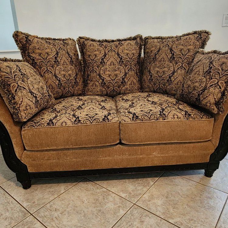 Couch and Loveseat Set, Luxurious Duo $175