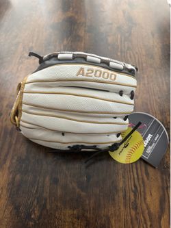 Wilson 12.5" V125 A2000 Series Fastpitch Glove