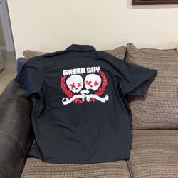 Size 3XL, Awesome Green Day Work Shirt.