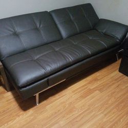 Futon  Good conditions 