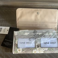 New Nine West Organizer Wallet 